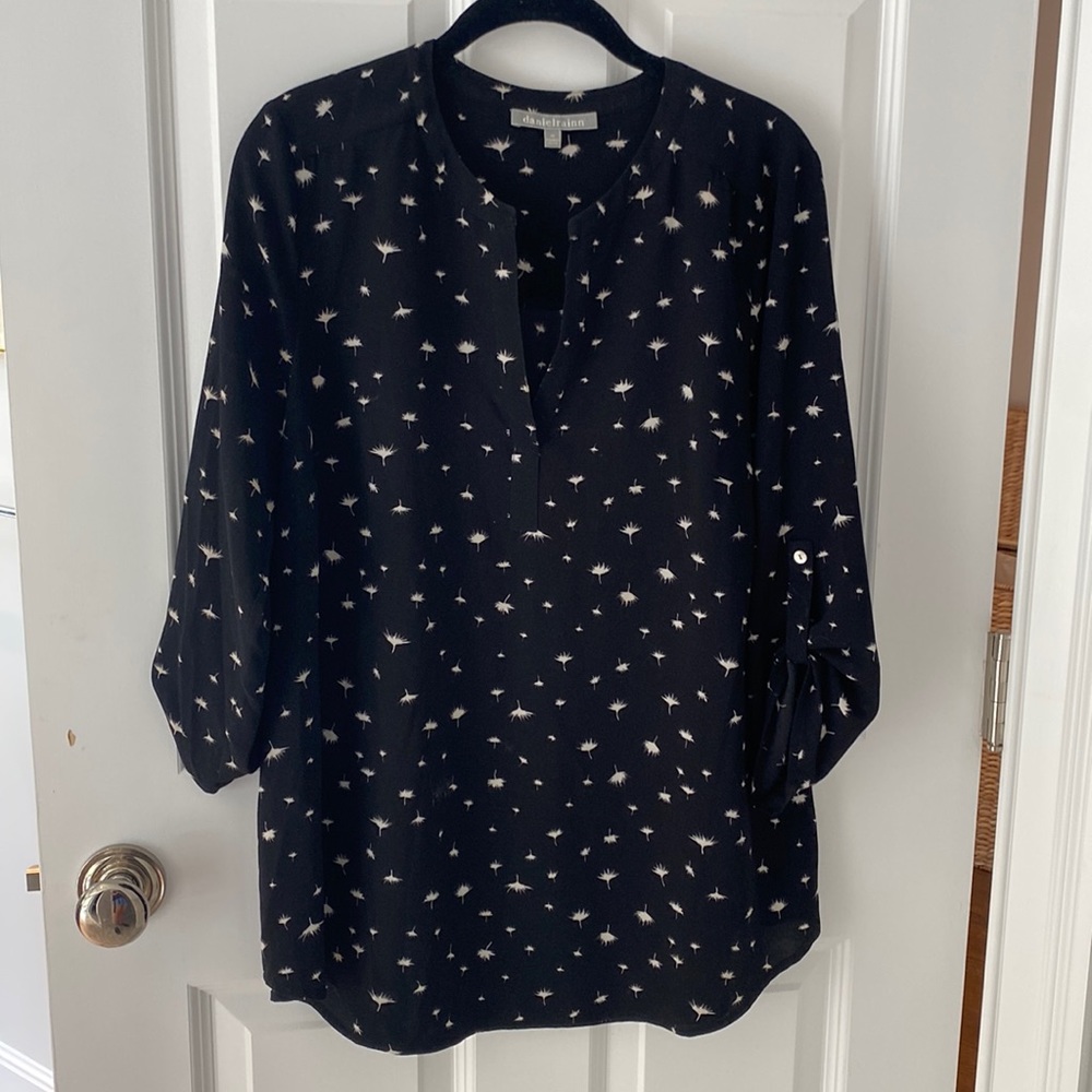 Daniel Rainn Size Medium Maternity Blouse Tunic